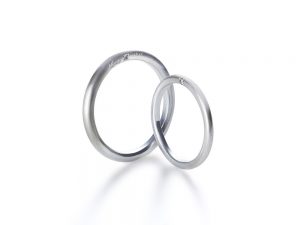 アーカー　結婚指輪