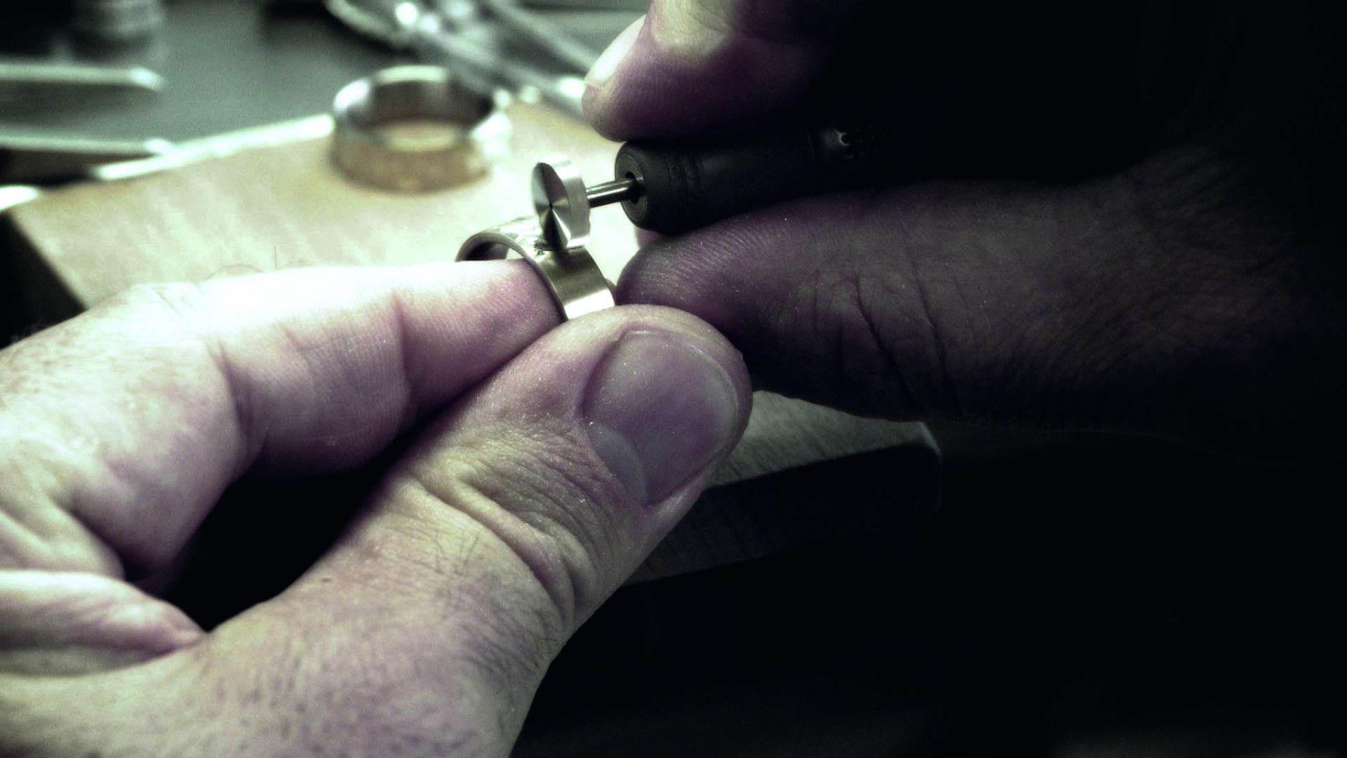 MEISTER蟆主・繝・y繝シ繧ソ荳蠑・縺昴・莉也判蜒・Meister_Goldsmith
