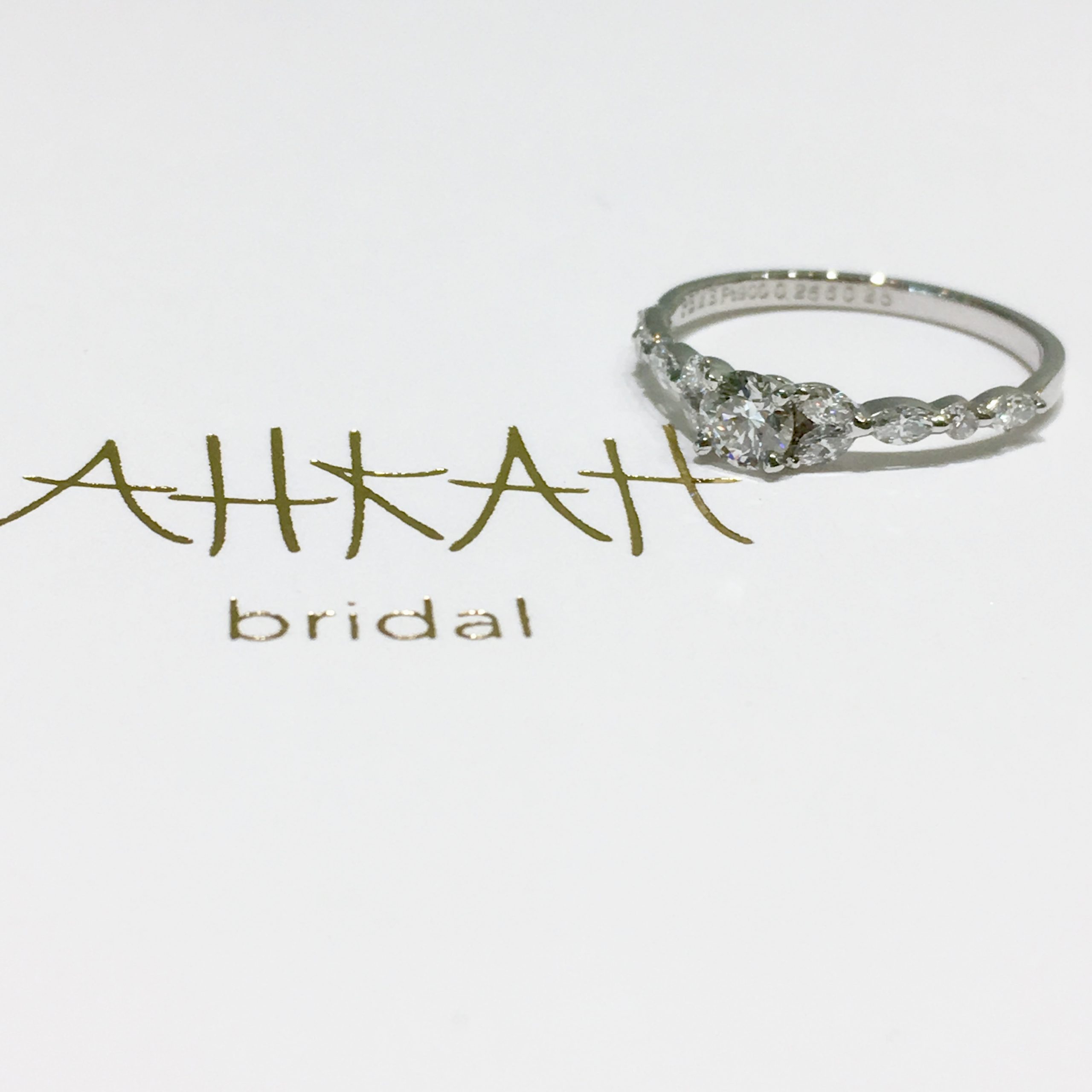 AHKAH（アーカー） トランスペアレントの魅力 アーカー人気の婚約指輪 
